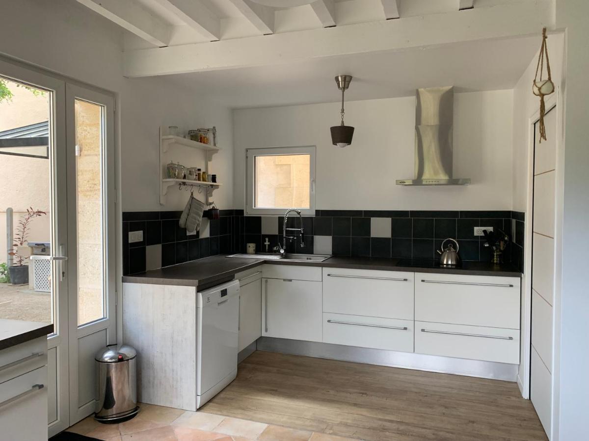 Ambares-et-LagraveBatisse En Pierre XVII Siecle 115 M² Avec Terrasse别墅 外观 照片