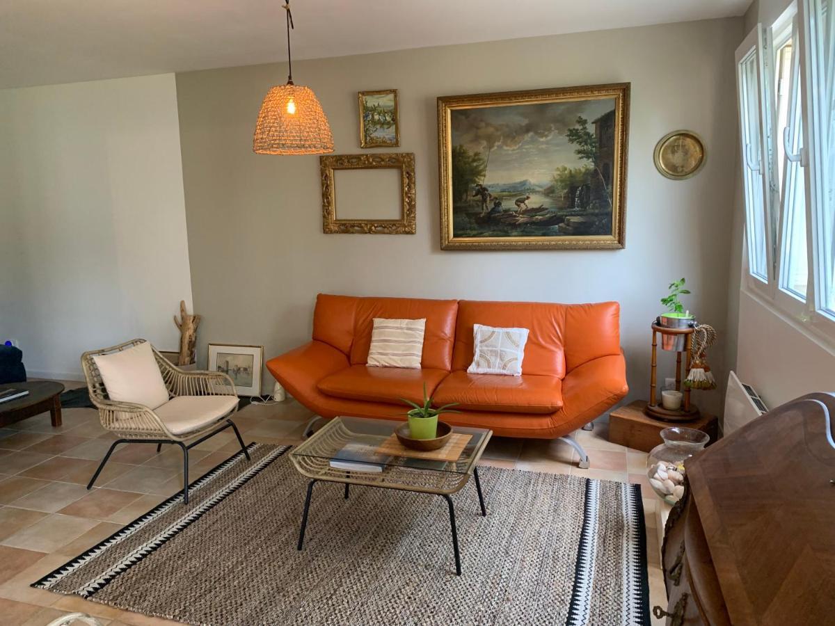 Ambares-et-LagraveBatisse En Pierre XVII Siecle 115 M² Avec Terrasse别墅 外观 照片
