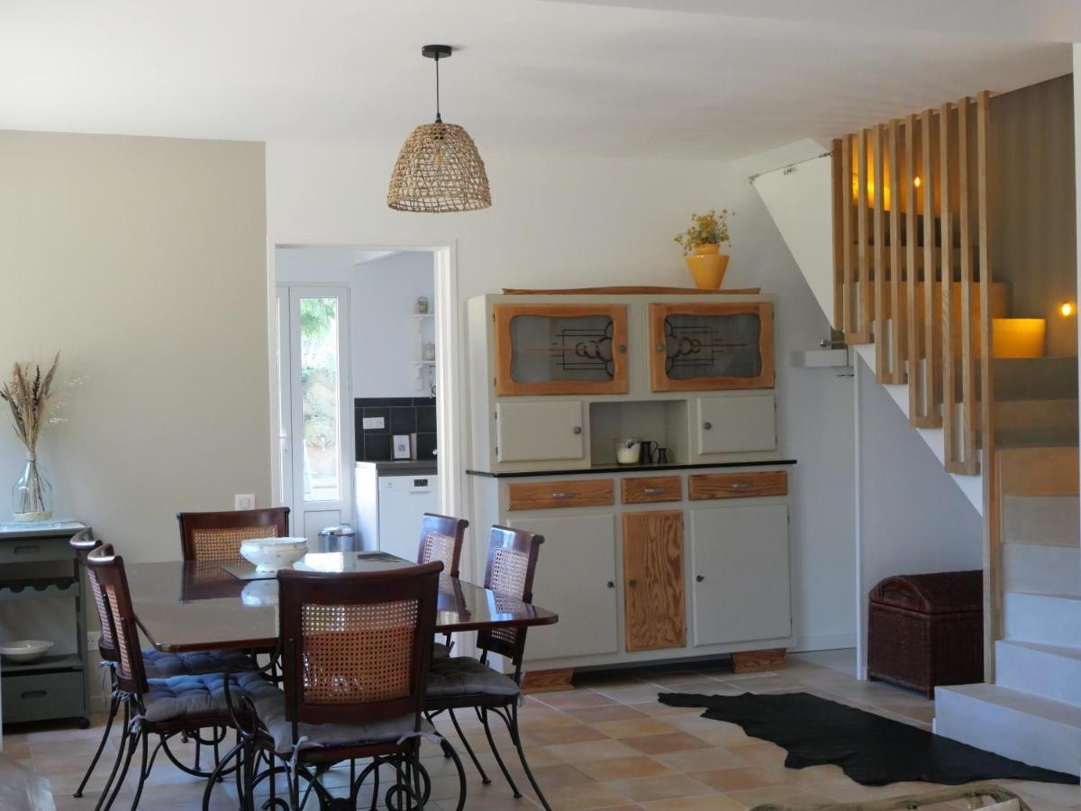 Ambares-et-LagraveBatisse En Pierre XVII Siecle 115 M² Avec Terrasse别墅 外观 照片